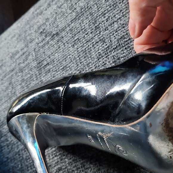 McQ Alexander Mcqueen Heart peep toe platform heels. Black with silver heel - Picture 15 of 16